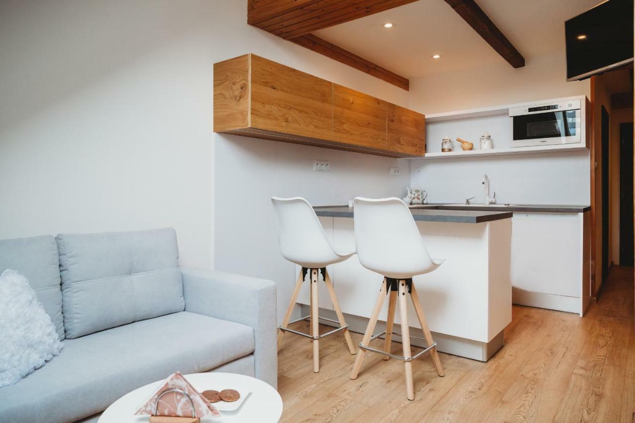 Center City Charming Loft Apartment Кошице Экстерьер фото